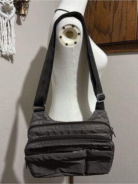 Hedgren Nylon Travel Hiking Crossbody Messenger Bag Gray Multi Pocket
